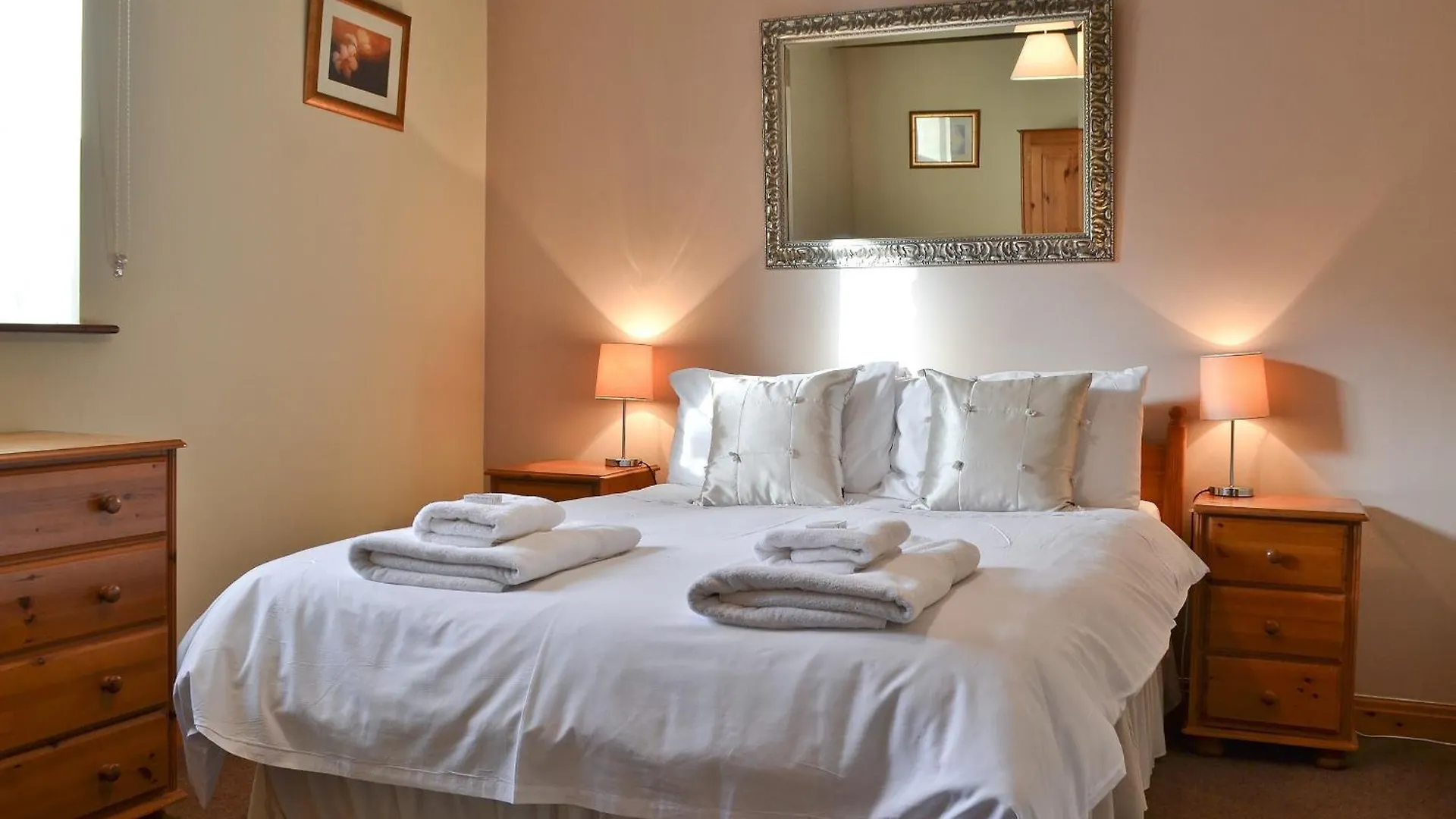Manor Farm Cottage Carperby 0*,  United Kingdom